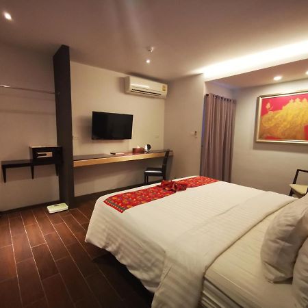 Mandy Nok Hotel Nakhon Szi Thammarat Kültér fotó